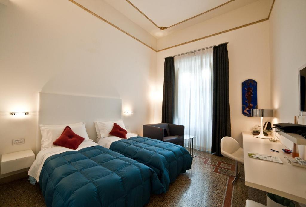 Town House Cavour Bed & Breakfast Reggio di Calabria Phòng bức ảnh