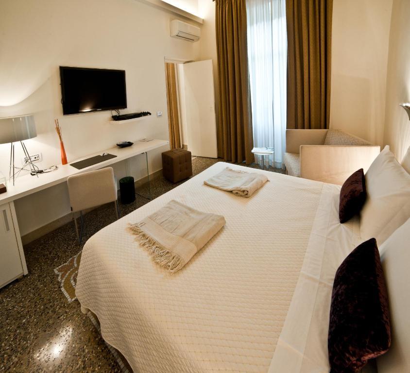 Town House Cavour Bed & Breakfast Reggio di Calabria Phòng bức ảnh