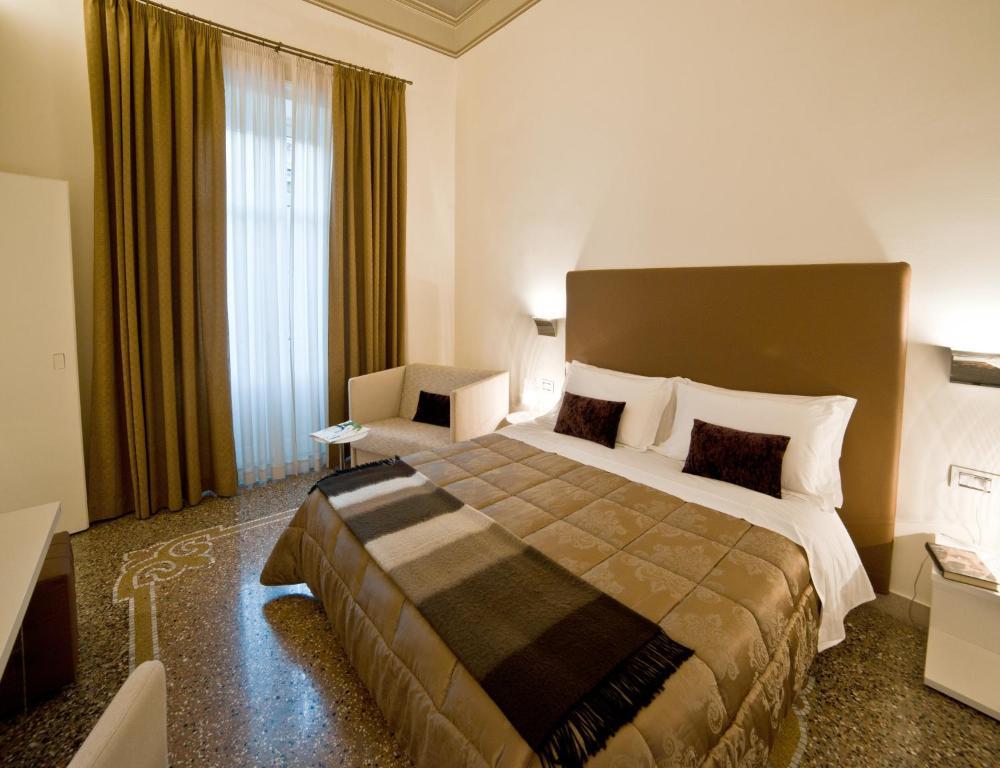 Town House Cavour Bed & Breakfast Reggio di Calabria Phòng bức ảnh