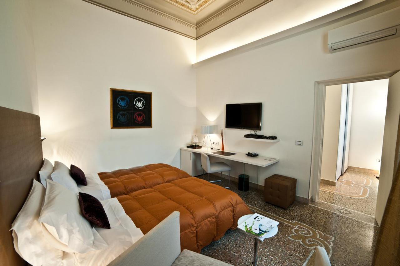 Town House Cavour Bed & Breakfast Reggio di Calabria Phòng bức ảnh