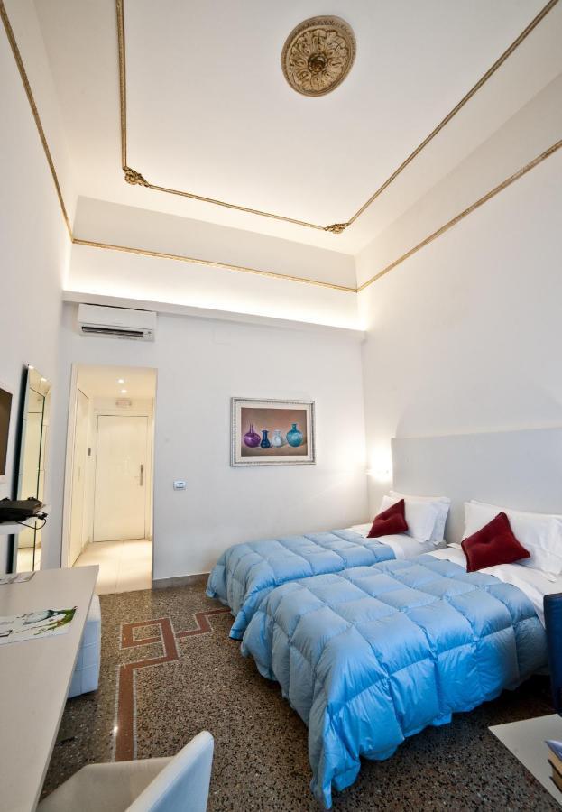 Town House Cavour Bed & Breakfast Reggio di Calabria Phòng bức ảnh